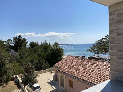 Apartman južna strana s lijepim pogledom na more
