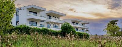 Luxusný 2-spálňový apartmán Ugljan so spoločným bazénom a letnou kuchyňou