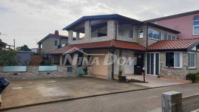 House Vir with 4 residential units