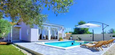 Ground floor with a nice, spacious garden