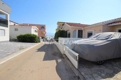 40 metara do mora, samostojeća prizemnica.