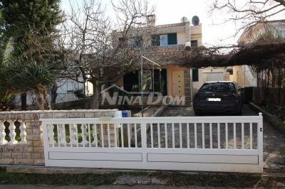 Beautifully decorated and maintained family property with garage.