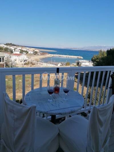 Samostatne stojaci pozemok s výhľadom na more