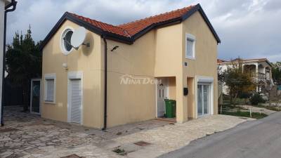 Južna strana otoka Vira 200 metara do mora