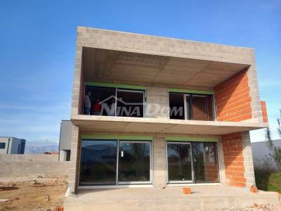 New construction, villa with swimming pool under construction