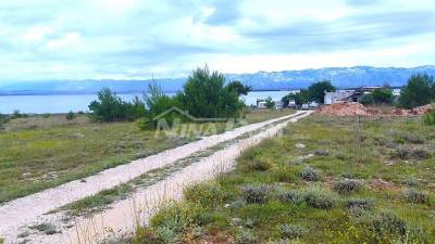 Building plot 350 m2, 100 meters. to the sea