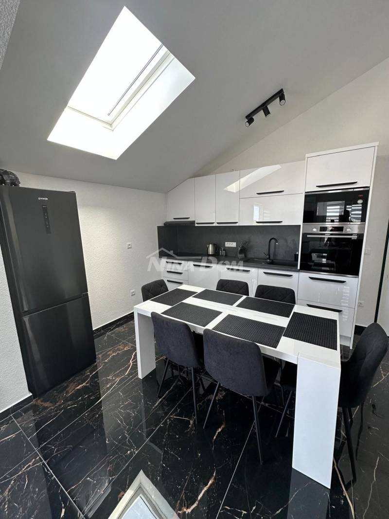 Apartman na lijepoj lokaciji s dva parkirna mjesta i podrumom. - 5