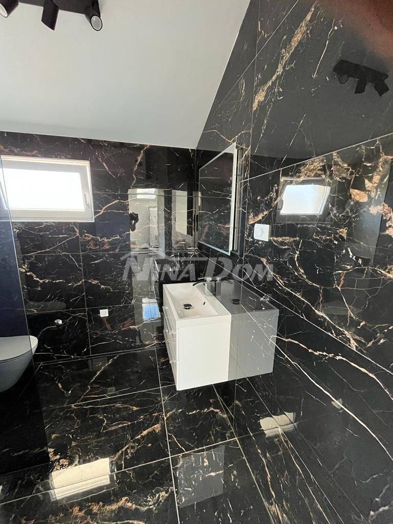 Apartman na lijepoj lokaciji s dva parkirna mjesta i podrumom. - 8