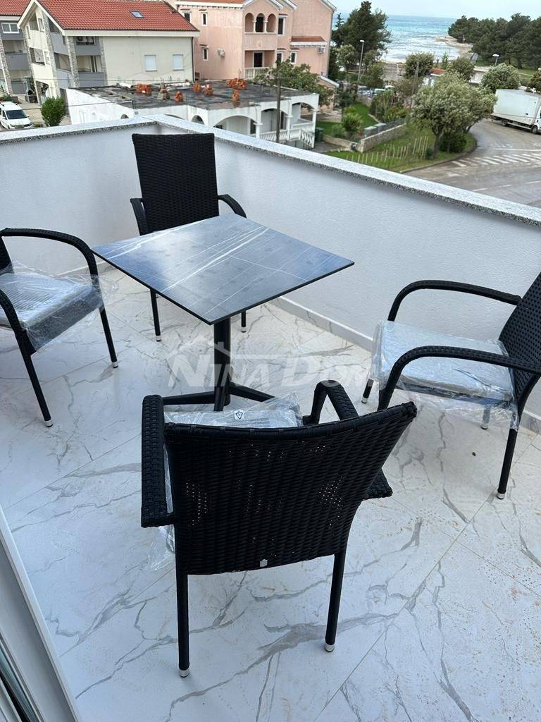 Apartman na lijepoj lokaciji s dva parkirna mjesta i podrumom. - 10