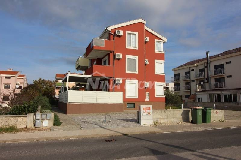 Apartman na lijepoj lokaciji s dva parkirna mjesta i podrumom. - 12