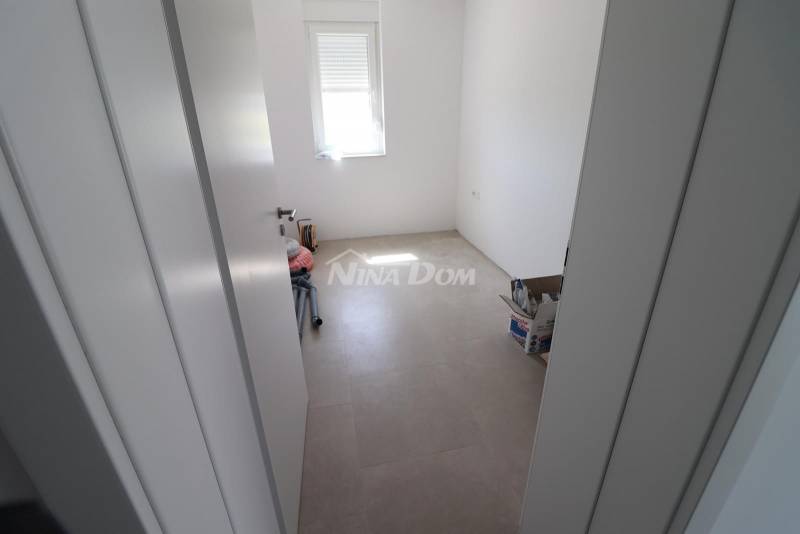 ATRAKTÍVNY APARTMÁN PRIVLAK - BLÍZKO MORA 100 METROV - 6