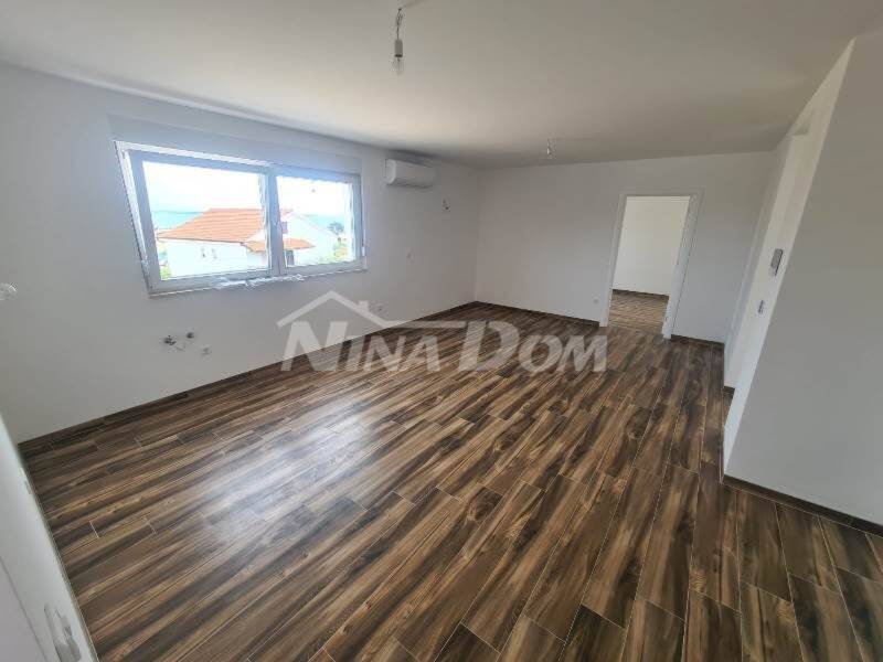 Byt južná strana 2. poschodie krásny výhľad na more, veľká terasa - 5