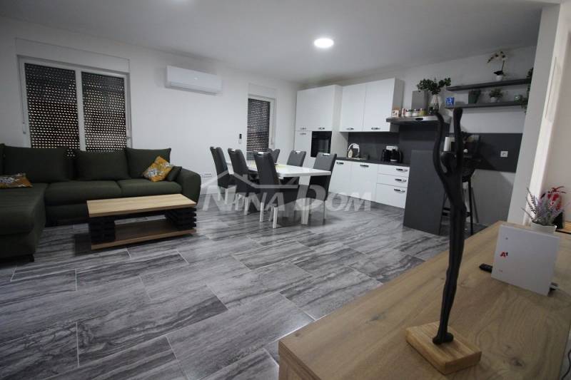 Apartman s tri spavaće sobe, prizemlje S2 - 14