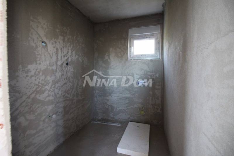 New construction, apartment on the first floor with a roof terrace, center of Vira - 10