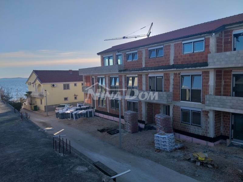 Apartman južna strana 25 met do plaže 91.83 m2. - 1