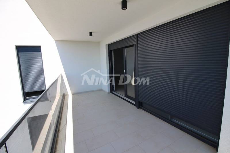 Apartmán v centre ostrova Vir, 1. poschodie so strešnou terasou - 5