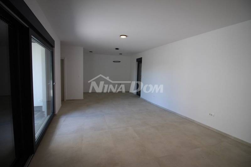 Apartment in the center of the island of Vir, 1 floor with a roof terrace - 7