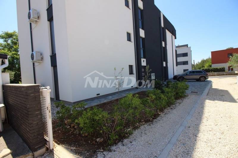 Ground floor apartment in the center of the island of Vir. - 2