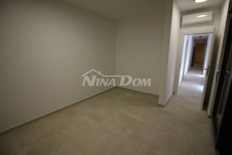 Ground floor apartment in the center of the island of Vir. - 10