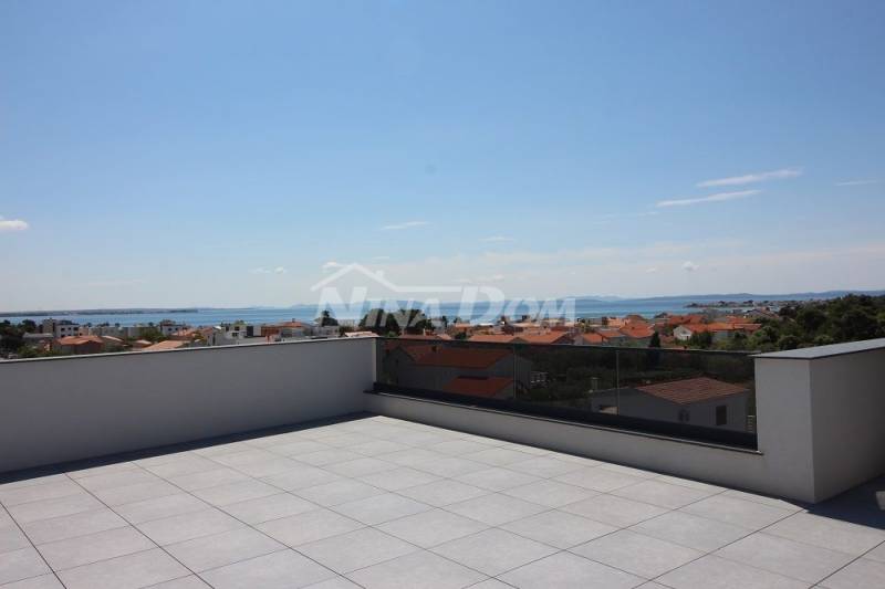 Apartman u centru otoka Vira 2 kat s krovnom terasom - 3