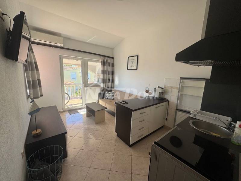 Apartment 60 m. to the sea, south side of Vir - 4