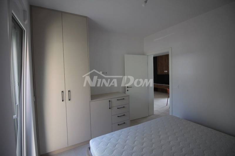 Novostavba, južná strana, zariadený byt. - 6