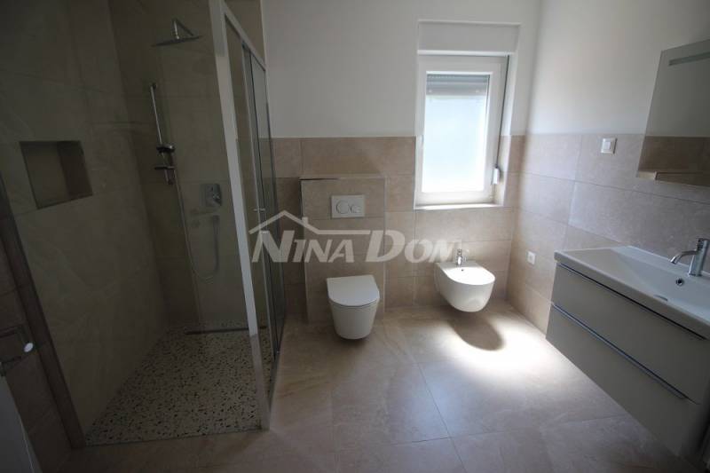 Južná strana ostrova Vir, apartmán na 2. poschodí (voda a kanalizácia) - 6
