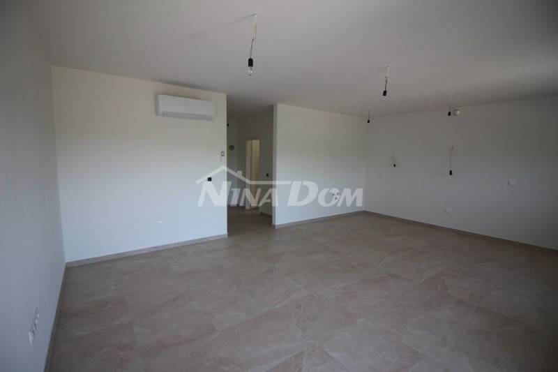 Južná strana ostrova Vir, apartmán na 2. poschodí (voda a kanalizácia) - 8