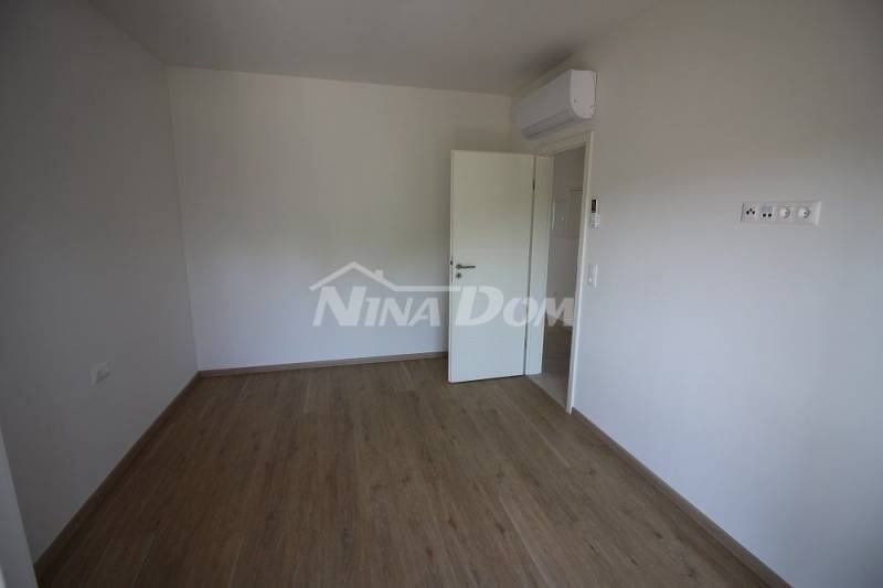Južná strana ostrova Vir, apartmán na 1. poschodí (voda a kanalizácia) - 5