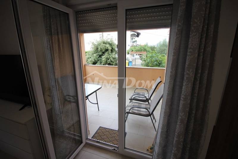 Apartmán na južnej strane 254 metrov od mora, voda a kanalizácia - 9