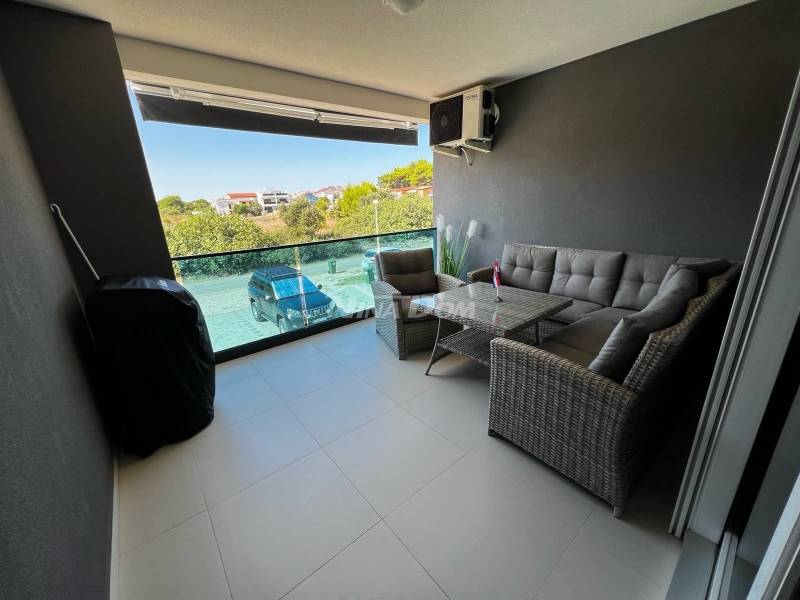 Furnished apartment, 1st floor, in a quiet part of the village. - 2