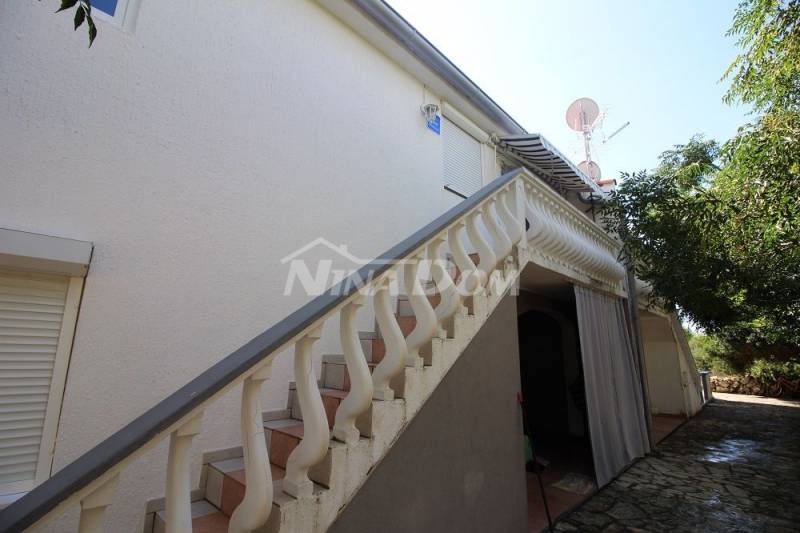 Apartman južna strana, etažirano s vodom i kanalizacijom., - 2