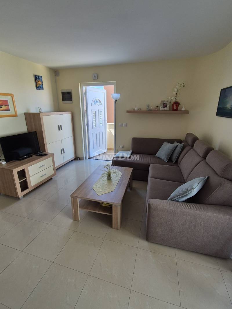 Apartmán na 1. poschodí, južná strana 50 metrov od mora s výhľadom na more - 3