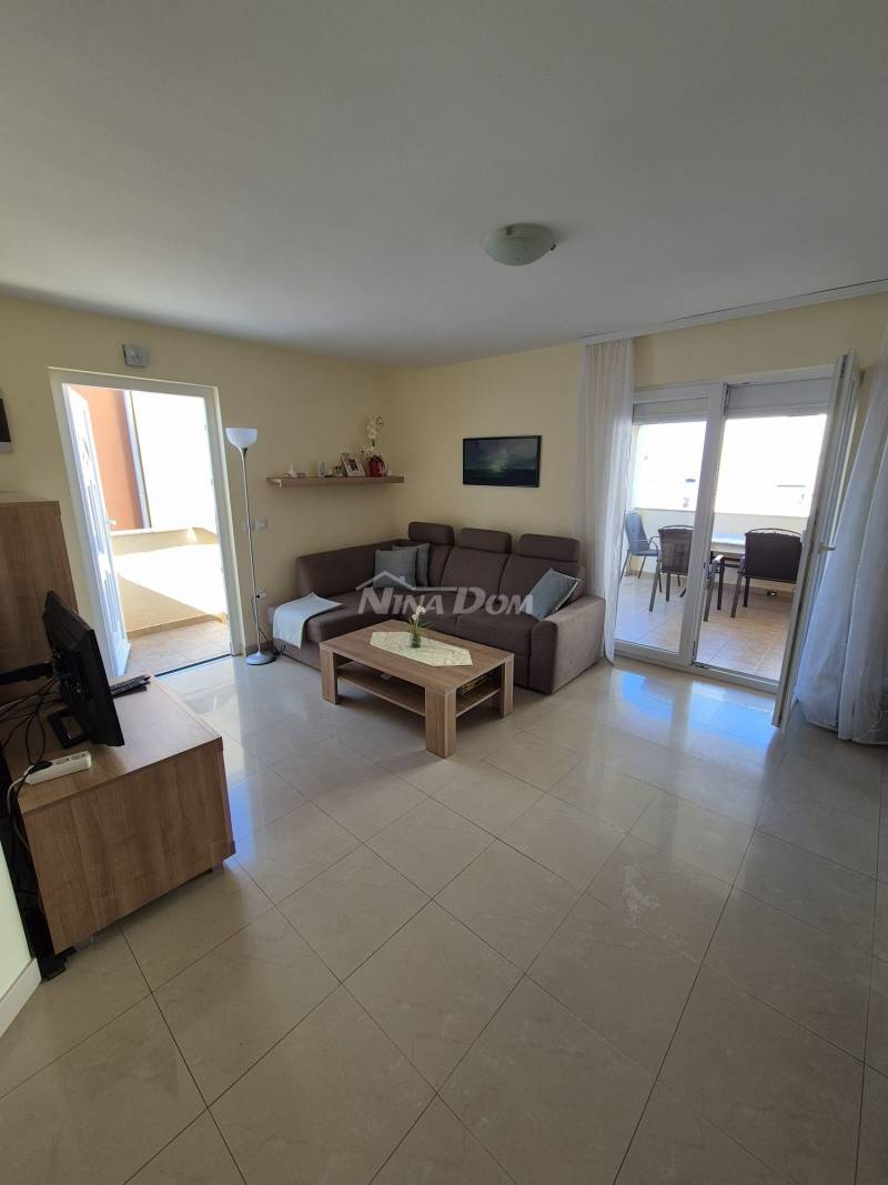 Apartmán na 1. poschodí, južná strana 50 metrov od mora s výhľadom na more - 4