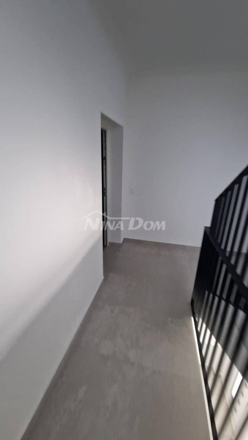New building, first floor, panoramic view of the sea and Velebit. - 2