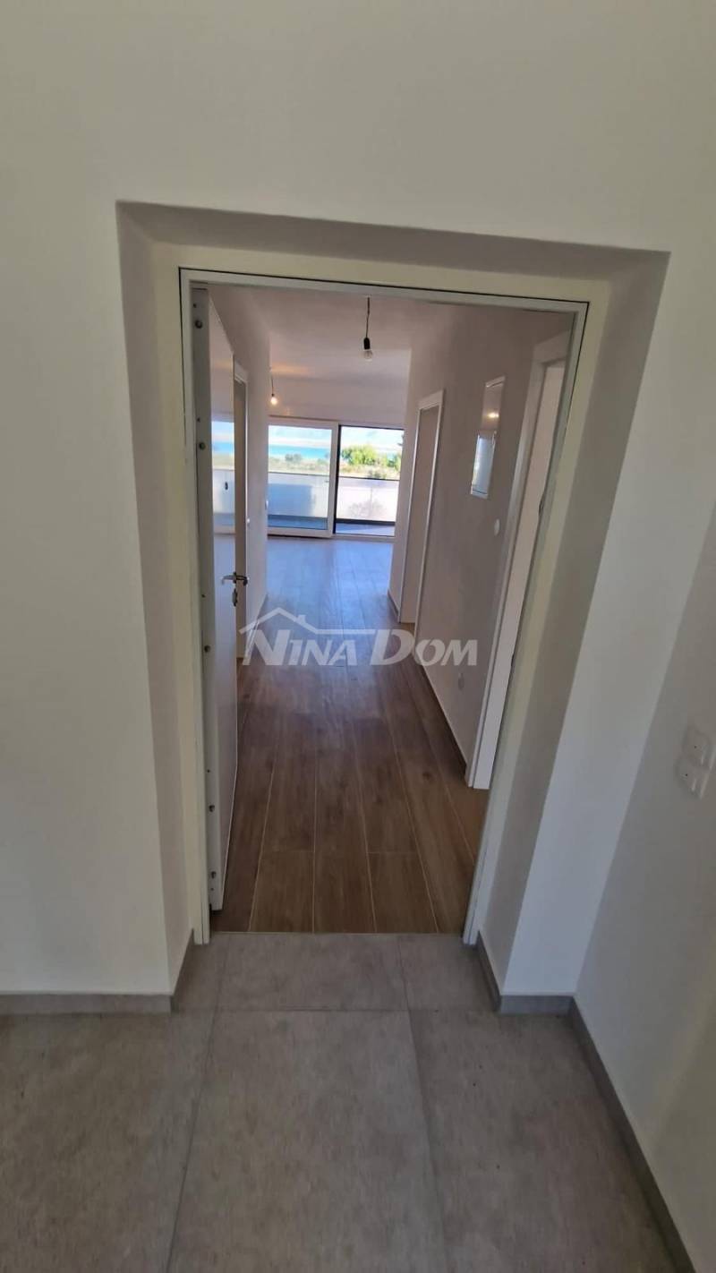 New building, first floor, panoramic view of the sea and Velebit. - 10