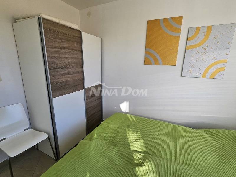 Apartmán na 1. poschodí, tichá lokalita na južnej strane ostrova Vir. - 10