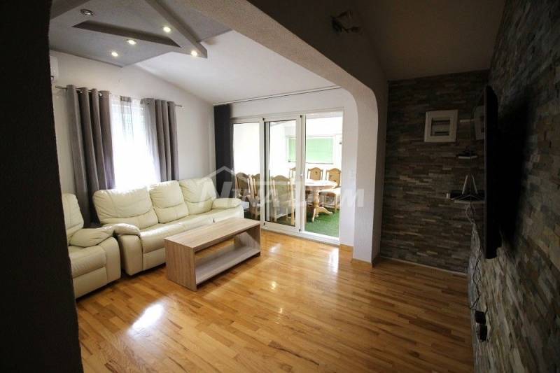 Nicely decorated apartment on the first floor. - 2