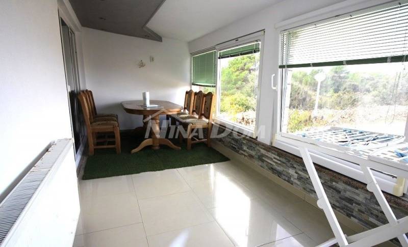 Lijepo uređen apartman na prvom katu. - 10