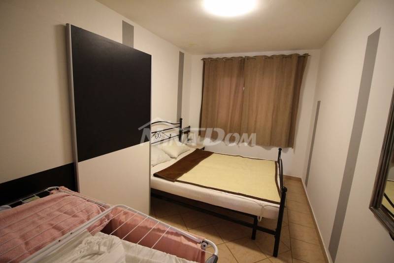 Apartman u prizemlju s dvije spavaće sobe 80 met. do plaže - 9