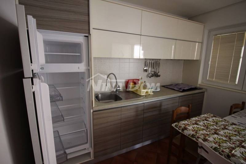 Apartman u prizemlju s dvije spavaće sobe 80 met. do plaže - 9