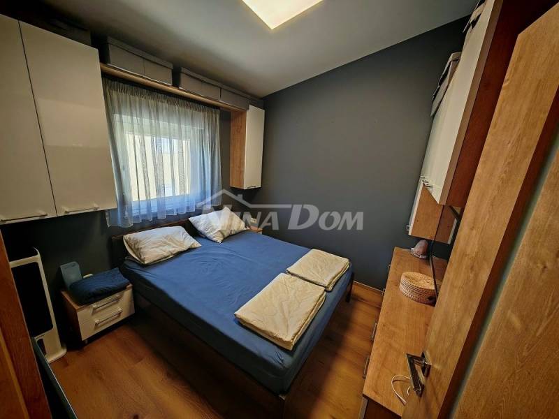 Južná strana ostrova Vir, blízko centra, kompletne zrekonštruovaný apartmán - 2