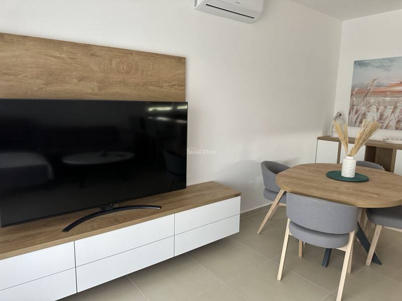 Luxusný trojizbový apartmán Ugljan so záhradou a spoločným bazénom a letnou kuchyňou - 6