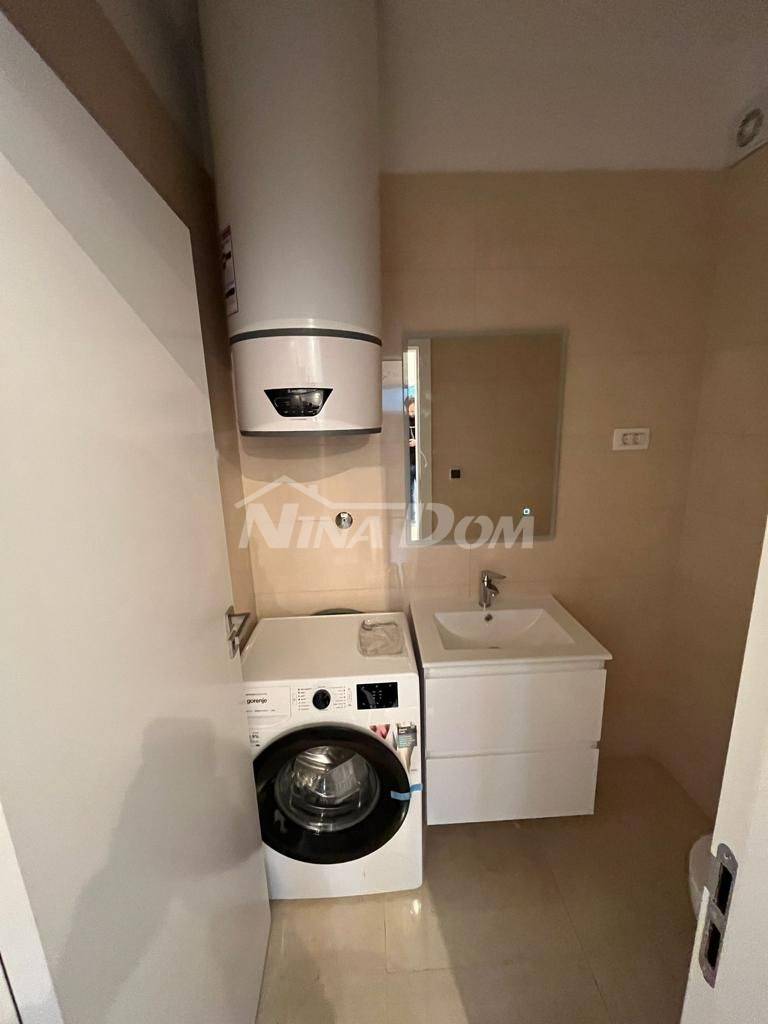 Luxusný trojizbový apartmán Ugljan so záhradou a spoločným bazénom a letnou kuchyňou - 12