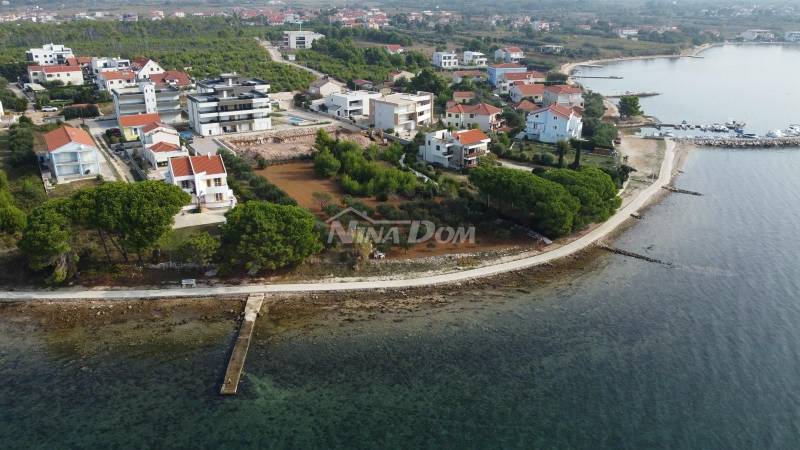 APARTMENT BUILDING WITH 9 APARTMENTS - 2ND ROW FROM THE SEA - ELEVATOR - 10