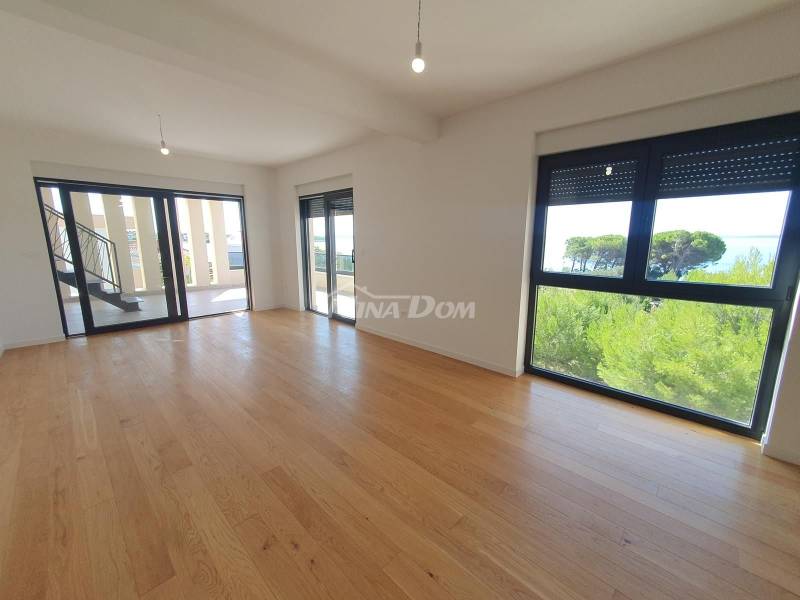 Penthouse Privlaka 70 metara od mora - 2