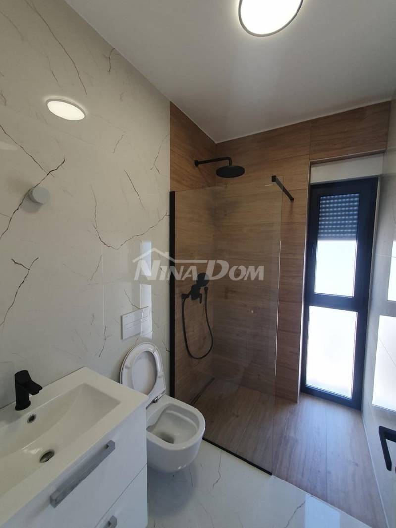 Penthouse Privlaka 70 metara od mora - 4