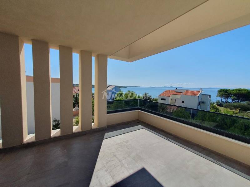 Penthouse Privlaka 70 metara od mora - 11