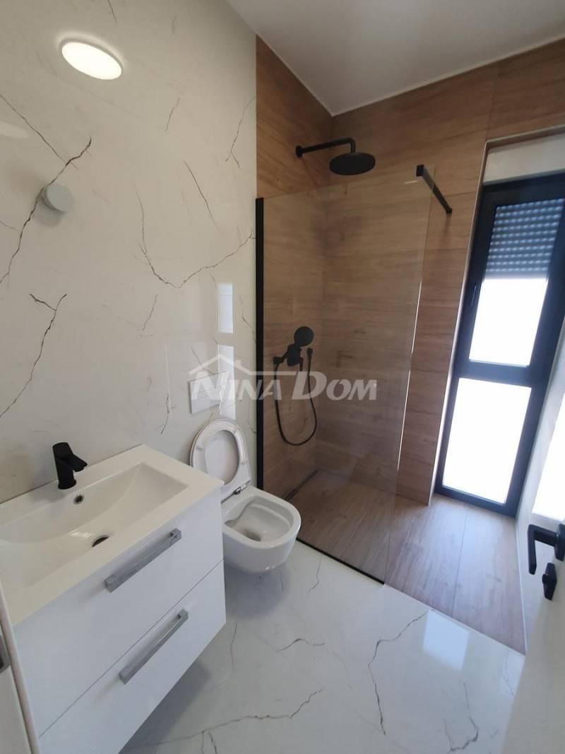 Penthouse Privlaka 70 metara od mora - 12