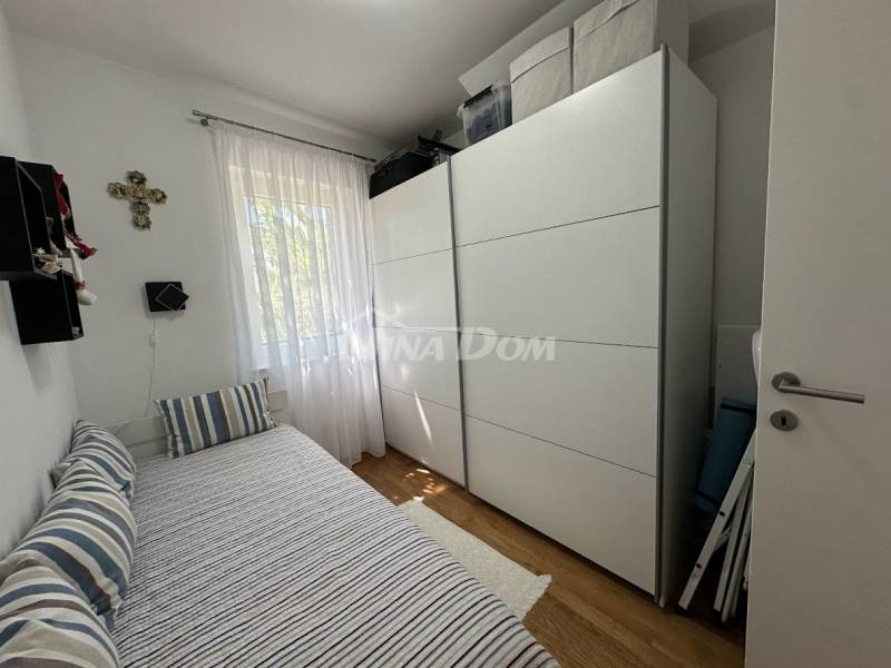 Furnished apartment in Kožino, 30 m from the sea, 2 parking spaces, garden for use - 10